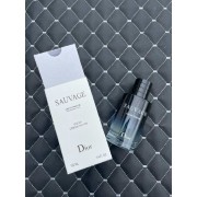 Dior Sauvage de barbati Apa de parfum, 100 ml (Tester)